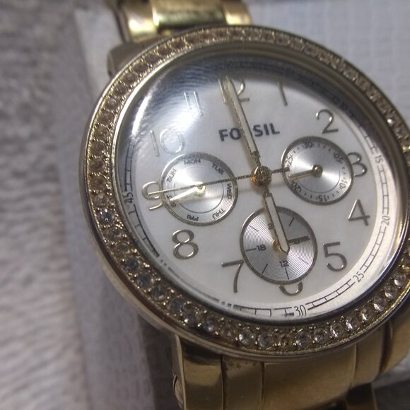 Fossil ES-2968 Stella Quartz Watch Gold Band White Dial Bracelet New Bat Great main image 9